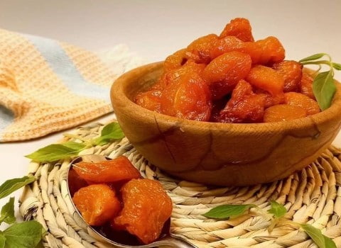 قیمت خرید آلو بخارا خورشتی + فروش ویژه